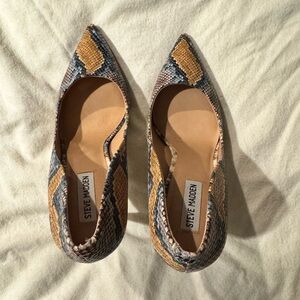 Steve Madden Snake Skin Daisie Heels